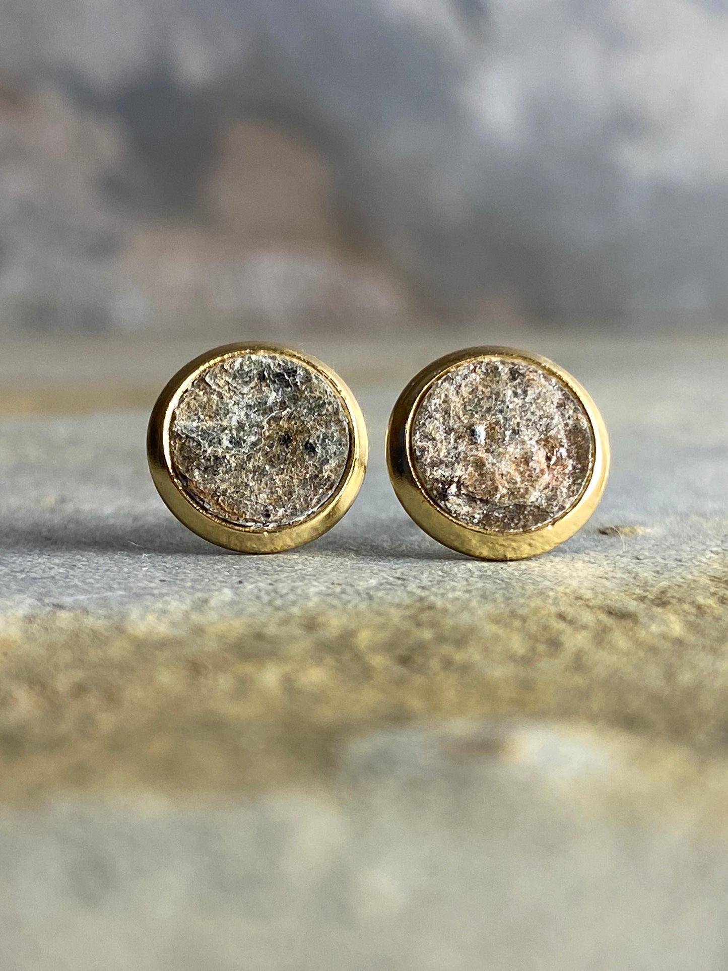 Naturstein Ohrstecker-Set 8mm Ø - "Io"